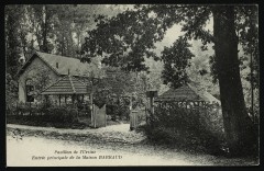 Pavillon de l'Ursine - Entrée principale de la Maison Barraud à Vélizy-Villacoublay