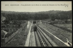 Vue générale sur le Bois et entrée du Chemin de Fer Electrique à Chaville