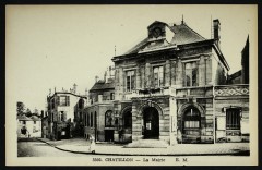 La Mairie à Châtillon