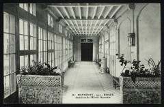 Intérieur de l'Ecole Normale -
																					92260 Fontenay-aux-Roses
																			
