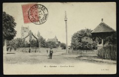 Carrefour Brézin à Garches