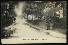 Le Raidillon -
																					92380 Garches
																			