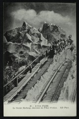 Carte postale ancienne Luna Park - Le Scenic Railway
                                                                     à Paris 17e
                                