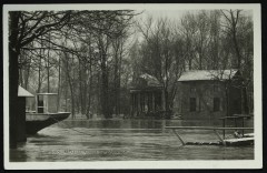 Inondation 1910 - Un sauvetage Rue Cave -
																					92200 Neuilly-sur-Seine
																			