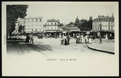 Carte postale ancienne Place du Marché
                                                                     à Neuilly-sur-Seine
                                