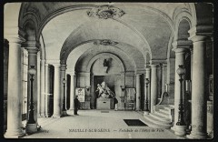 Vestibule de l'Hôtel de Ville à Neuilly-sur-Seine