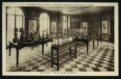 Malmaison (S.-et-O). - La Salle à manger et les Surtouts de Table ;The Dinin-Room and the Epergnes -
																					92500 Rueil-Malmaison
																			