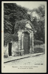 Porte d'entrée du petit château de la marquise de Trévise à Sceaux