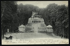 Vue de la Grille du Fer à Cheval à Saint-Cloud