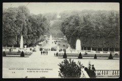 Emplacement du Château. Allée du fer à Cheval à Saint-Cloud