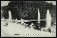 Les grandes Eaux - Le Bassin du fer à cheval à Saint-Cloud