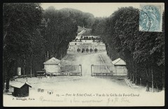 Vue de la Grille du Fer-à-Cheval à Saint-Cloud