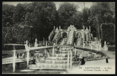 Le Parc. - La Grande Cascade à Saint-Cloud