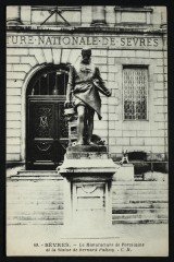 La Manufacture de Porcelaine et la Statue de Bernard Palissy -
																					92310 Sèvres
																			