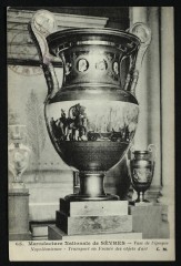 Manufacture Nationale de Sèvres - Vase de l'époque Napoléonienne - Transport en France des objets d'art à Sèvres