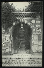 Escalier des Villas Brancas -
																					92310 Sèvres
																			
