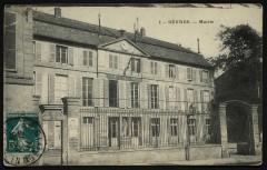 Mairie à Sèvres