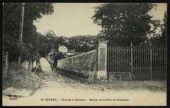 Rue de la Garenne - Maison Forestière de Gallardon -
																					92310 Sèvres
																			