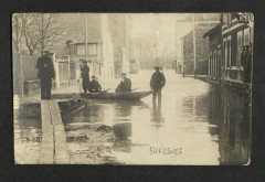 Inondation 1910 - rue [?] à Suresnes