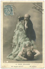 Dalhias & Angèle Heraud in La danse renversée W Etoile. Photo Walery