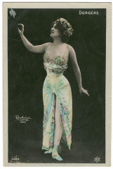DORGERE, Arlette PC. 4096. Photo Reutlinger