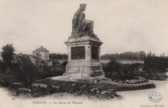 La statue de Rabelais - Chinon CIPA0837