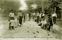 Avignon jeu de boules à la Barthelasse