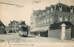 Ll 77 - Eu - Place et Hotel de la Gare à Eu