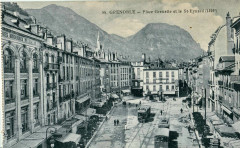 Gaude 55 - Grenoble - Place Grenette et le St-Eynard (1300 m.) à Grenoble