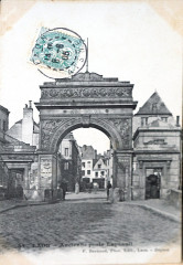 Porte lupsault laon 09825 à Laon
