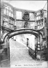 Porte rue serurier laon 09823 à Laon