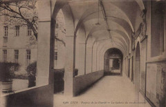 Lyon hopital charite galerie à Lyon
