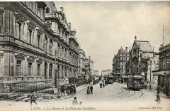 Nd 54 - Lyon - La Bourse et la Place des Cordeliers à Lyon