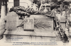 Carte postale ancienne Montmartre - Tombeaux Historiques - Alphonse Baudin
                                                                     à Paris 18e
                                