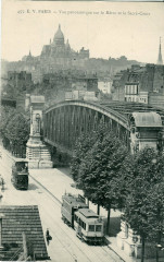 Carte postale ancienne Vue panoramique sur le Métro et le Sacré-Coeur
                                                                     à Paris 10e
                                