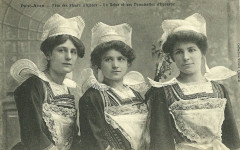 Fête des Fleurs d'Ajoncs - La Reine et ses Demoiselles d'honneur 2