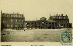 Gare de Béthune, pictured in postcard