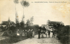 Cpa Sallertaine Bourg entree
