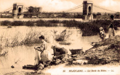 Lavandières de Beaucaire -
													30 Gard
												