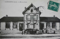 Allibaudières mairie école -
													10 Aube
												