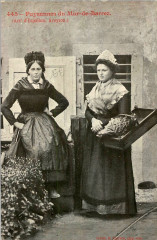 Mur-de-Barrez - Paysannes