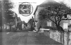 Charette, entrée du village en 1907, p 47 de L'Isère les 533 communes -
													38 Isère
												