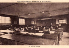 Rive-de-Gier, école pratique