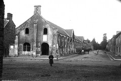 Cerisy-la-foret rue halles 1900 01 -
													50 Manche
												
