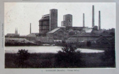 Sarralbe Usines Solvay et église 1924