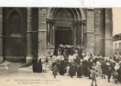 Sortie de messe à Saint-Pierre de Boulogne -
													62 Pas de Calais
												