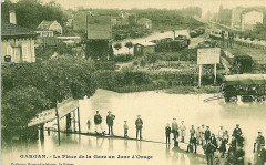Gargan - La Place de la Gare un jour d'Orage