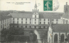 Petit séminaire de Chavagnes -
													85 Vendée
												