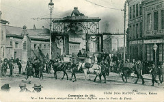 Nd - Matot 74 - Campagne de 1914 - Les troupes sénégalaises à Reims défilant sous la Porte de Paris