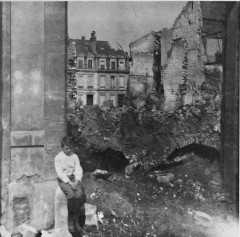 Reims en ruines chanoine Thibaut 1007140